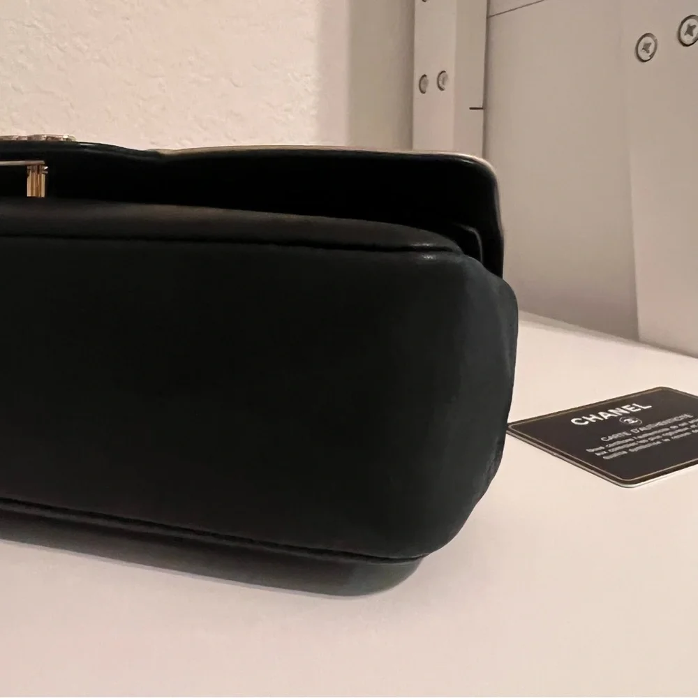 Chanel Black and Gold Women's Bag - Picture 6 of 14